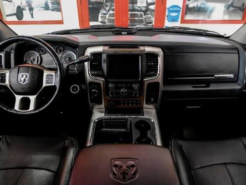 Used 2018 RAM 3500 Laramie w/ Convenience Group AWD/4WD image 16