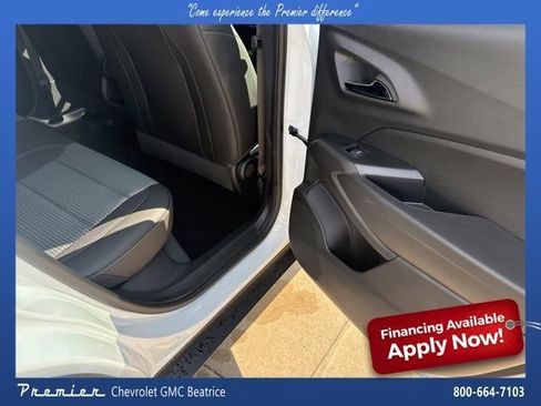 New 2025 Chevrolet Trax LT w/ Driver Confidence Package image 18