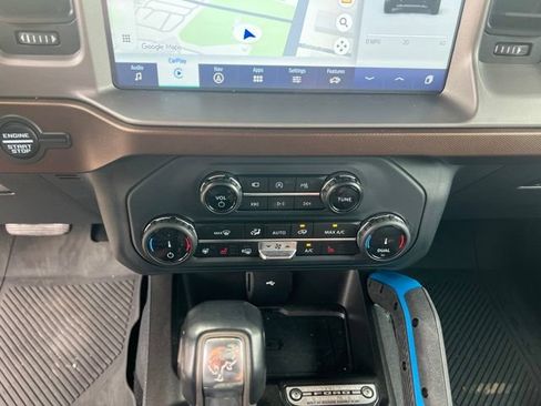 Used 2022 Ford Bronco Outer Banks AWD/4WD image 11