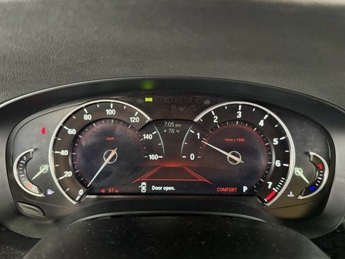 Used 2017 BMW 530i RWD image 11