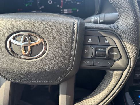 Used 2025 Toyota Tundra TRD Pro AWD/4WD image 30