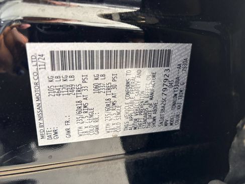 Used 2025 Nissan Rogue SV FWD image 30