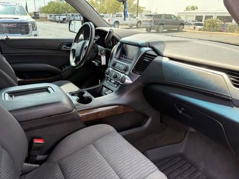 Used 2018 Chevrolet Tahoe LS RWD image 24
