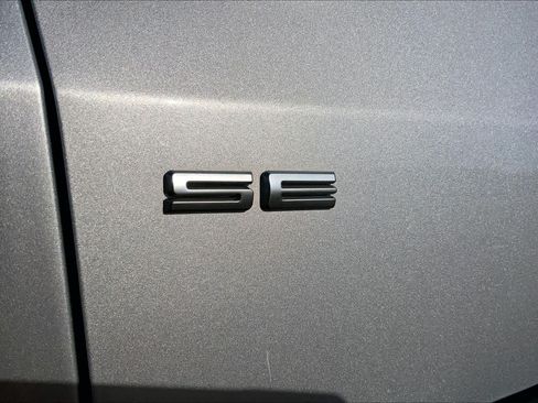 Used 2020 Ford Escape SE FWD image 31