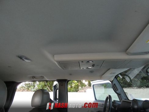 Used 2005 HUMMER H2 w/ Preferred Equipment Group AWD/4WD image 26