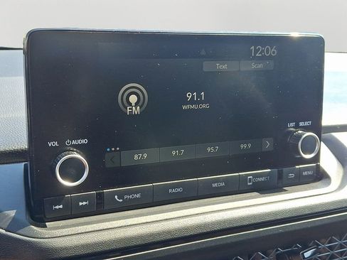 Used 2025 Honda Accord LX image 17