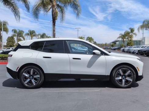Certified 2024 BMW iX xDrive50 w/ Sport Package AWD/4WD image 11