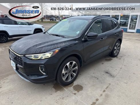 Used 2023 Ford Escape Platinum image 3