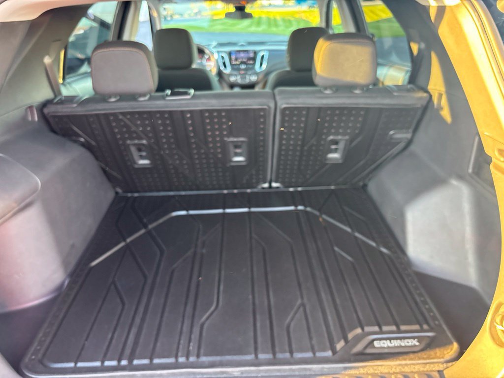 Used 2024 Chevrolet Equinox LT FWD image 30