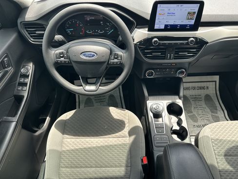 Used 2022 Ford Escape SE FWD image 23