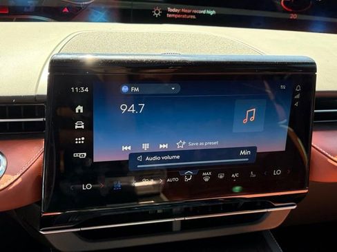 Used 2025 Lincoln Nautilus Black Label w/ Jet Appearance Package image 22