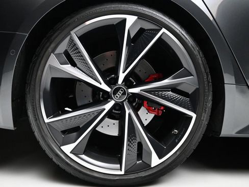 Used 2023 Audi RS 7 Sportback image 32