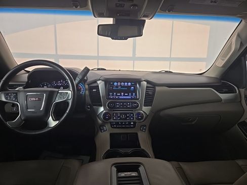 Used 2017 GMC Yukon SLT w/ Premium Edition RWD image 9