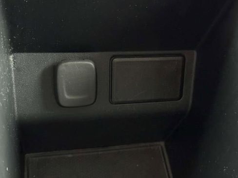 Used 2025 Chevrolet Blazer LT image 26