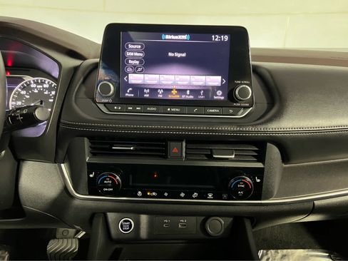 Certified 2023 Nissan Rogue SV w/ SV Premium B Package AWD/4WD image 12