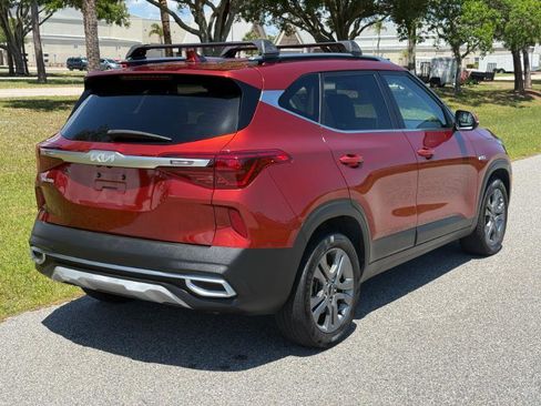 Used 2023 Kia Seltos S AWD/4WD image 5