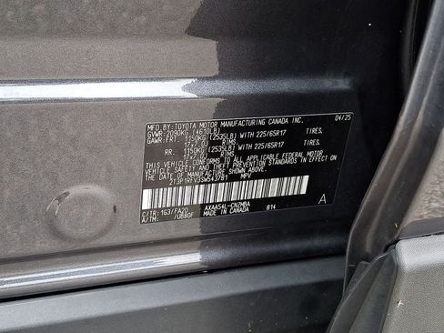 Certified 2025 Toyota RAV4 XLE AWD/4WD image 30