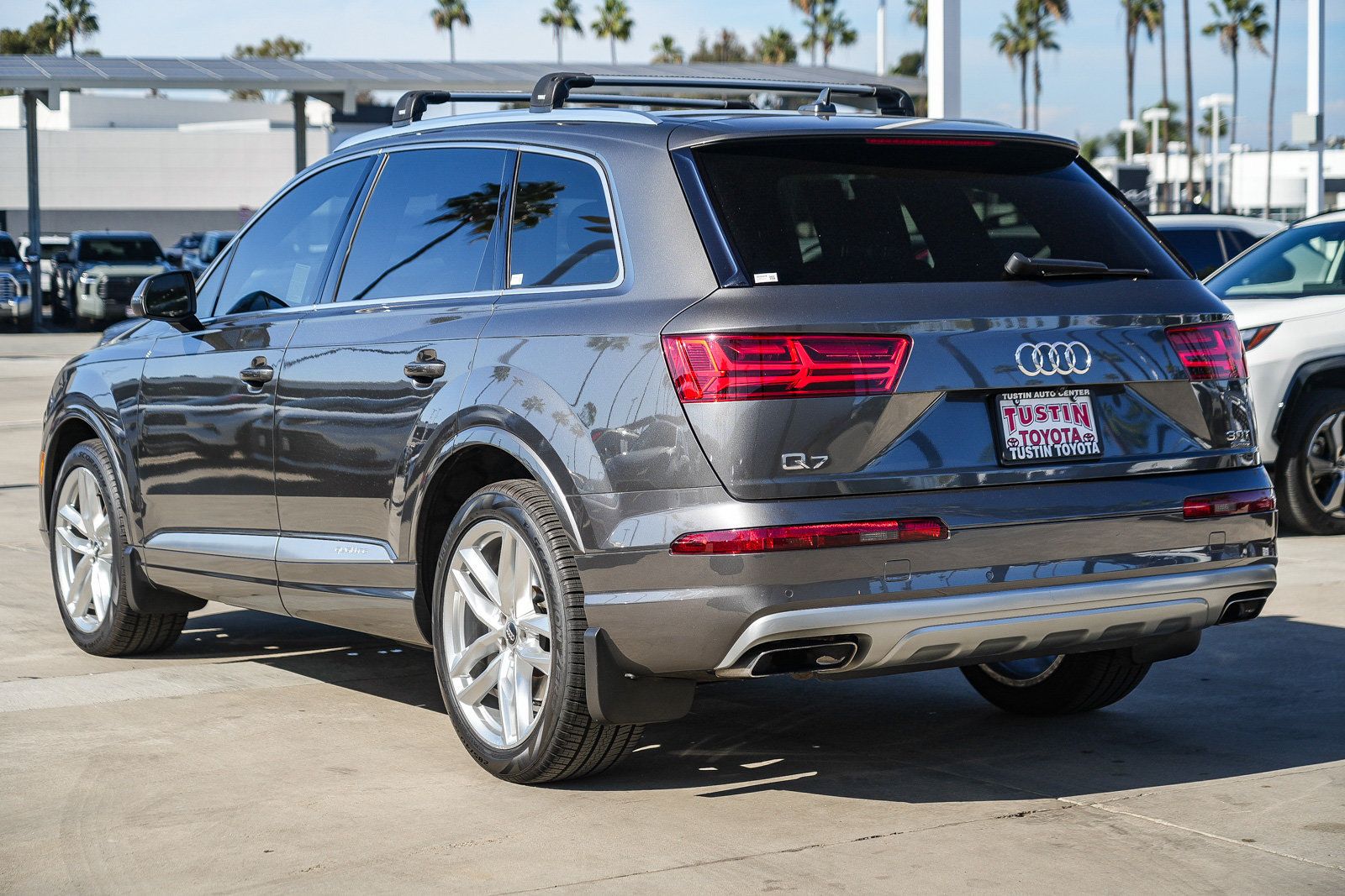 Used 2018 Audi Q7 3.0T Prestige AWD/4WD image 8