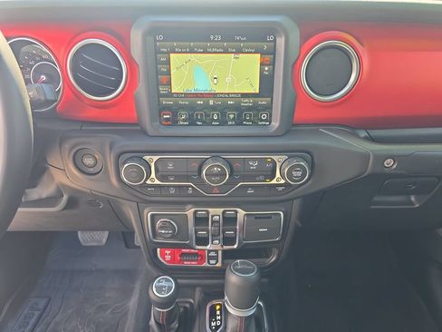 Used 2022 Jeep Gladiator Rubicon w/ LED Lighting Group AWD/4WD image 20
