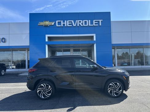 New 2026 Chevrolet TrailBlazer RS w/ Convenience Package AWD/4WD image 1
