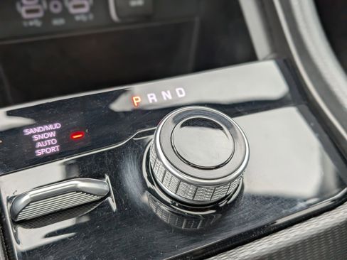 Used 2024 Jeep Grand Cherokee Limited w/ Black Appearance Package image 33