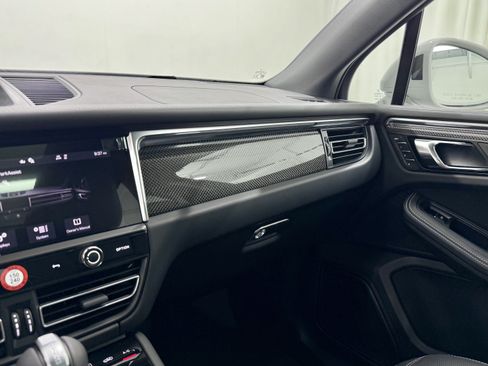 New 2026 Porsche Macan GTS AWD/4WD image 59