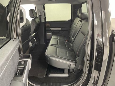 Used 2022 Ford F150 Lariat image 16