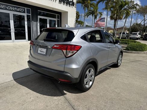 Used 2020 Honda HR-V LX image 3