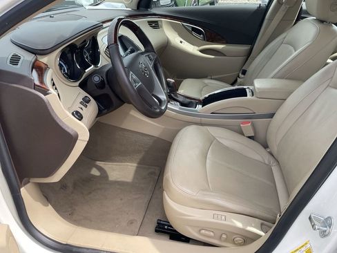 Used 2013 Buick LaCrosse Touring FWD image 9