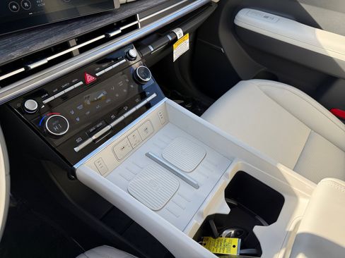 Certified 2026 Hyundai Santa Fe Calligraphy image 13