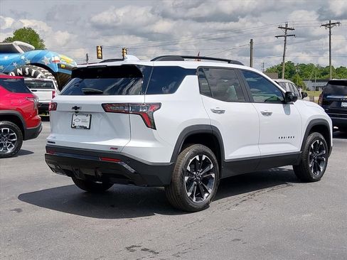 New 2026 Chevrolet Equinox RS FWD image 3