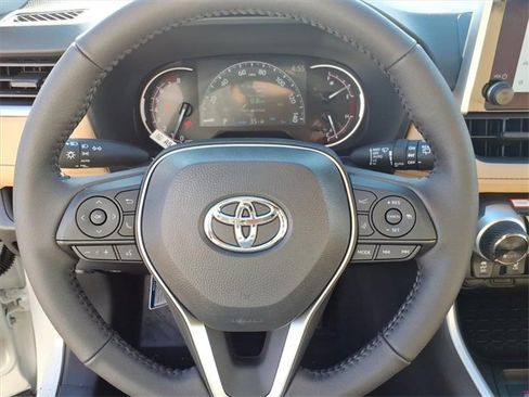 New 2025 Toyota RAV4 XLE image 12