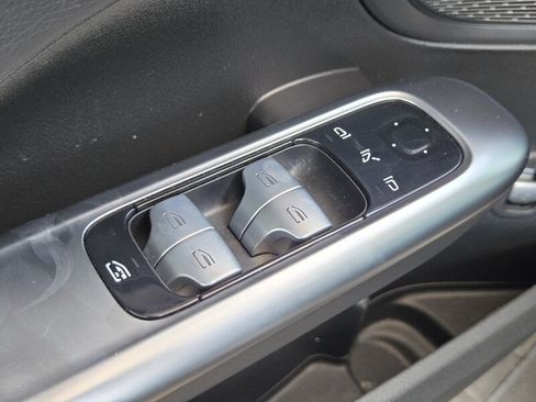 Certified 2023 Mercedes-Benz C 300 Sedan image 24