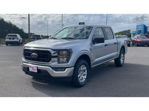 Used 2023 Ford F150 XLT image 2