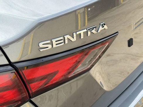 Used 2025 Nissan Sentra SV image 27