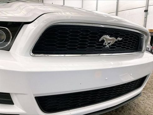Used 2014 Ford Mustang Premium RWD image 29