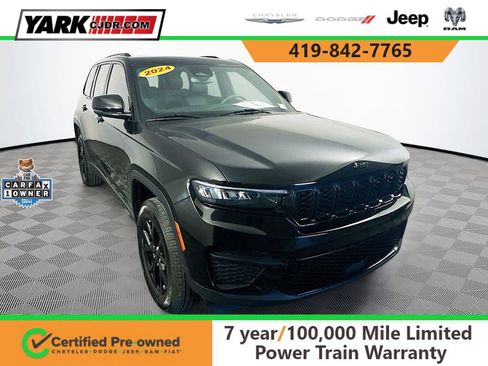 Certified 2024 Jeep Grand Cherokee Altitude AWD/4WD image 1