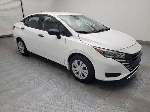 Used 2025 Nissan Versa S w/ Trunk Package image 11