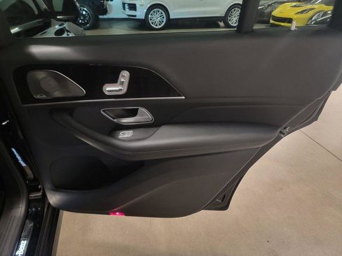 Used 2023 Mercedes-Benz GLS 450 4MATIC image 28