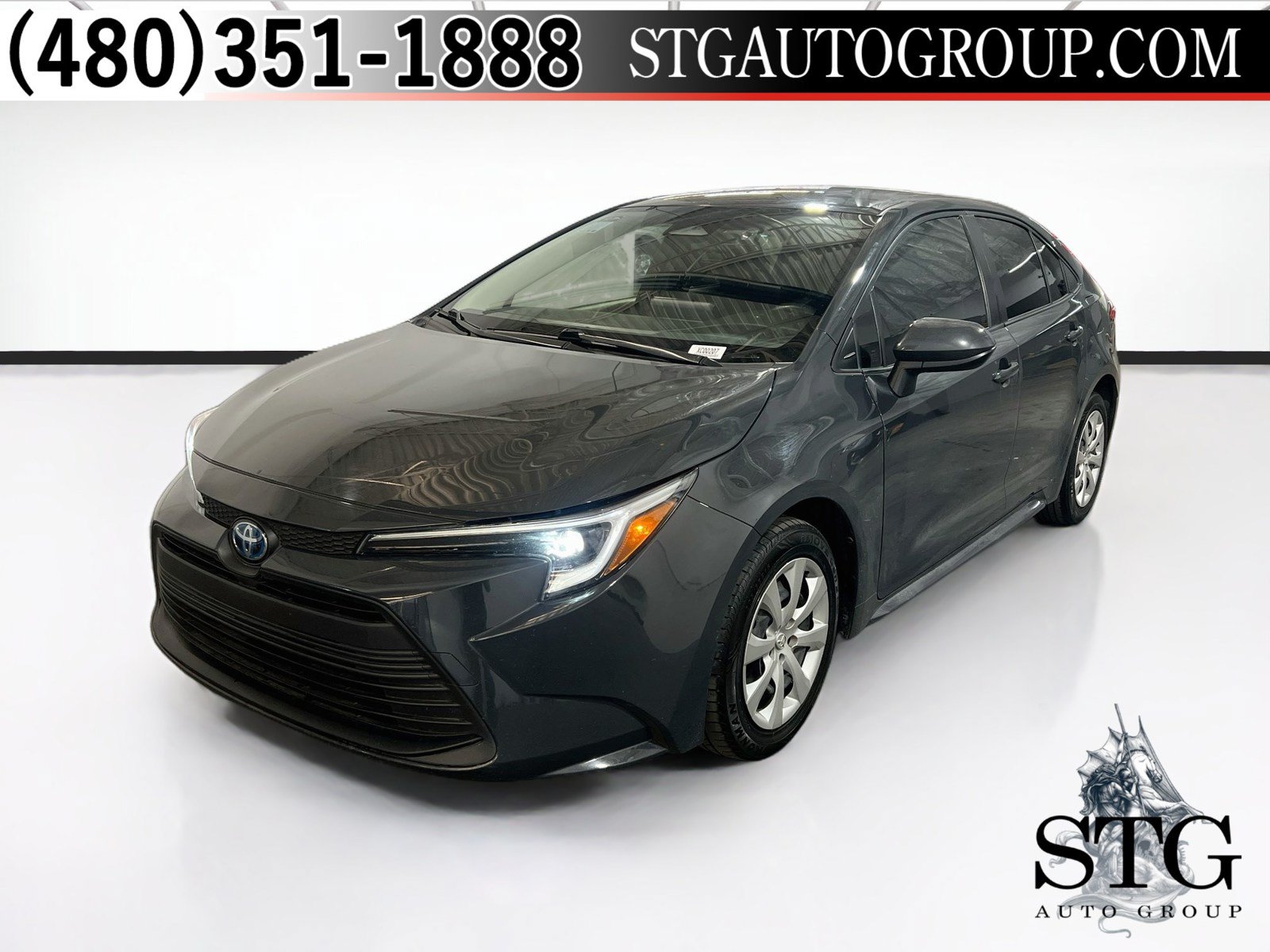 Used 2024 Toyota Corolla LE FWD image 1