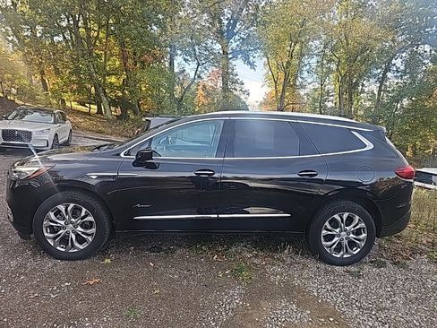 Used 2018 Buick Enclave Avenir w/ Avenir Technology Package image 4