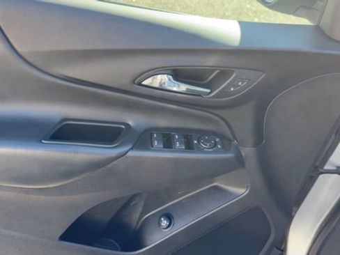 Used 2024 Chevrolet Equinox LT w/ LPO, Floor Liner Package image 10