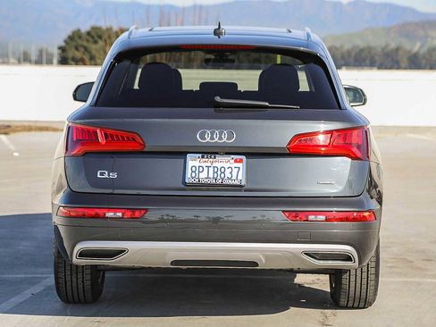 Used 2020 Audi Q5 2.0T Premium w/ Convenience Package image 6