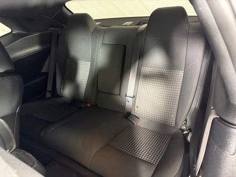 Used 2019 Dodge Challenger R/T w/ Driver Convenience Group image 18