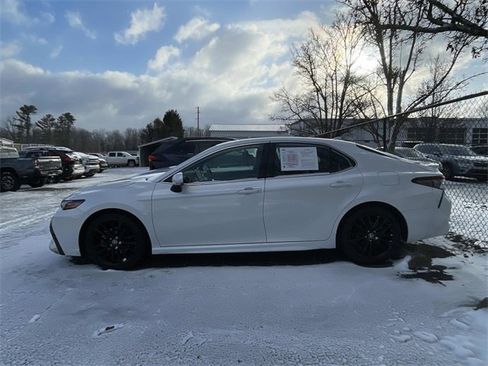Used 2024 Toyota Camry XSE image 2