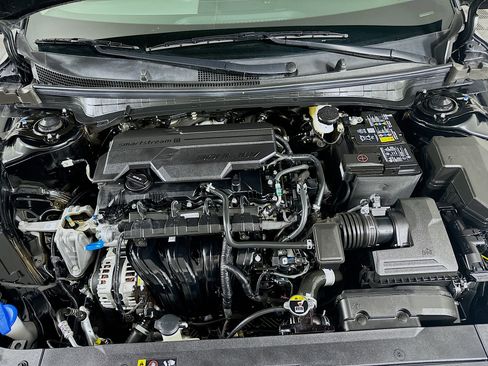 Used 2025 Kia K4 LXS image 31