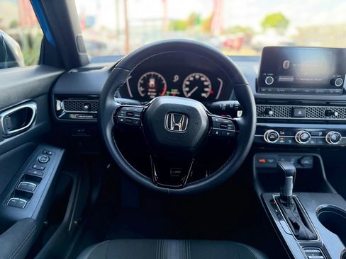 Used 2025 Honda Civic Sport image 24