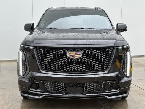 Certified 2025 Cadillac Escalade V AWD/4WD image 3