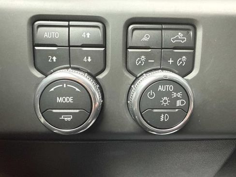 Used 2025 GMC Sierra 1500 AT4X AWD/4WD image 82
