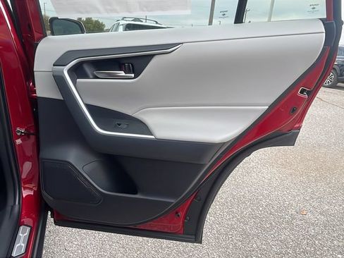 New 2025 Toyota RAV4 XLE image 15